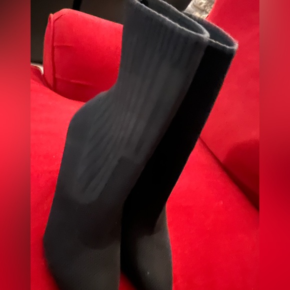 GORGEOUS STEVE MADDEN ANKLE BOOTS - Picture 7 of 7